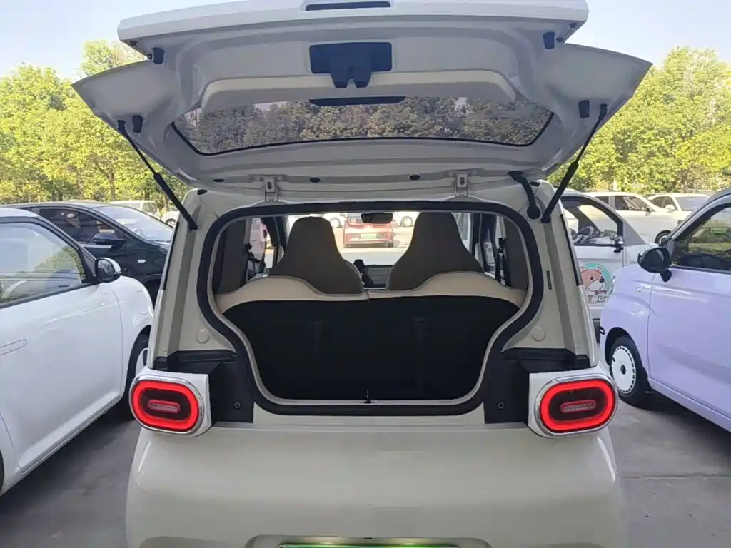 Wuling MINIEV — миниатюра 19