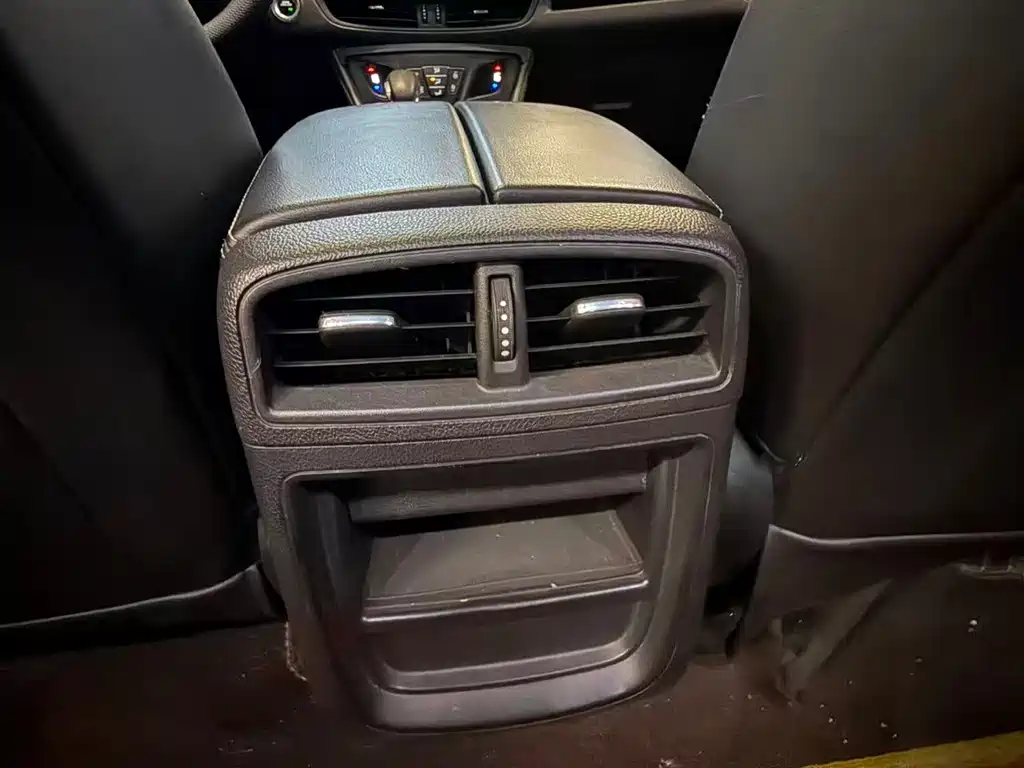Buick Envision Plus — миниатюра 11
