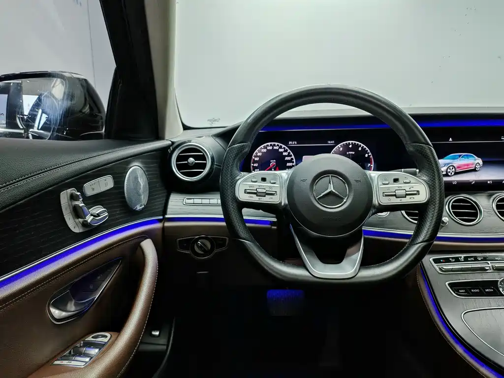 Mercedes-Benz E-Class E 2020 E 300 L Sport