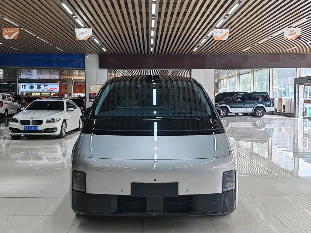 Li Auto MEGA 2024 Ultra