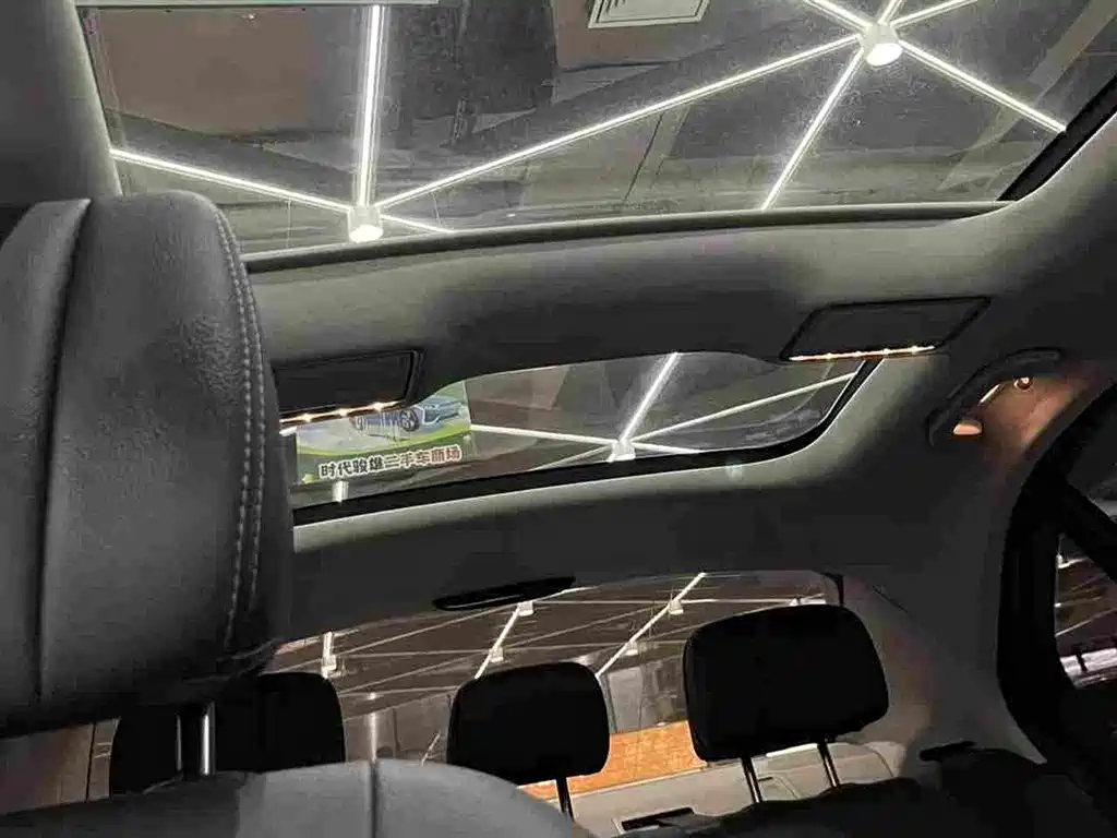 Mercedes-Benz C-Class — миниатюра 9