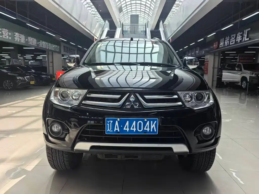 Mitsubishi Pajero Sport 2013 3.0L AT Flagship