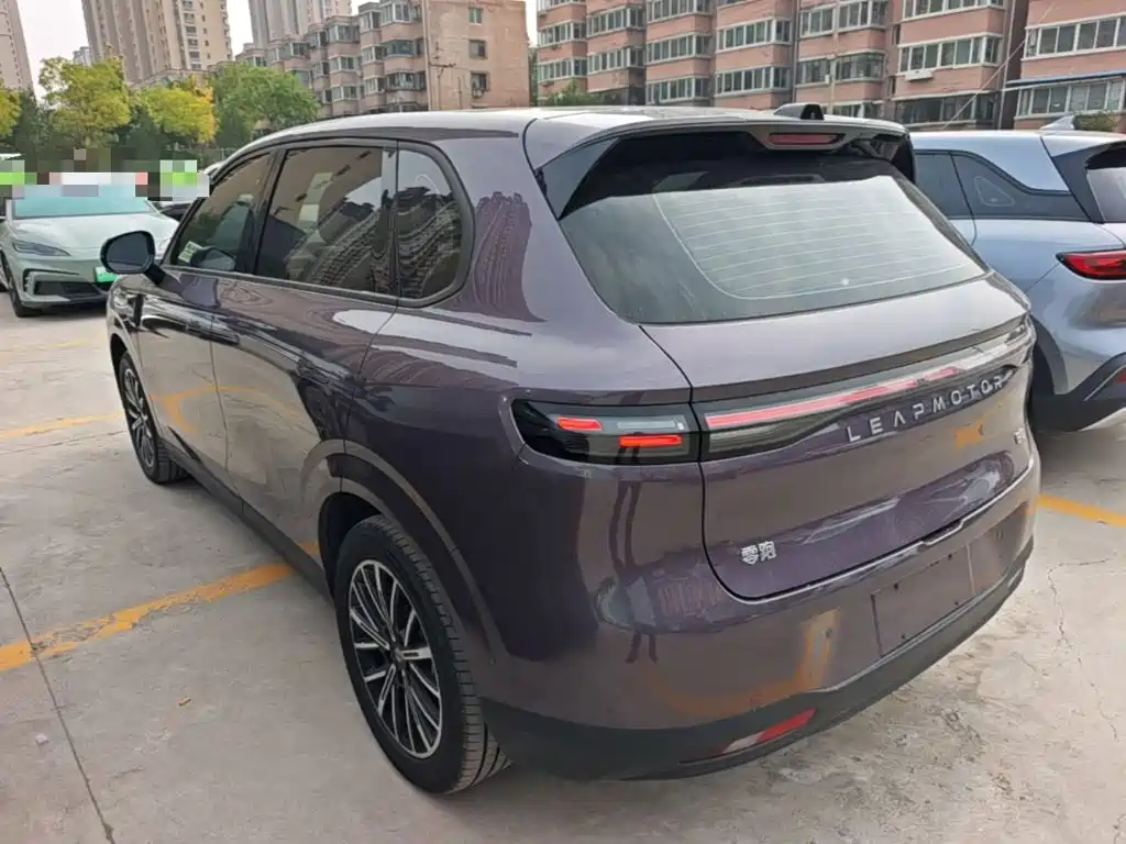 Leapmotor Leapmotor B10 — миниатюра 5
