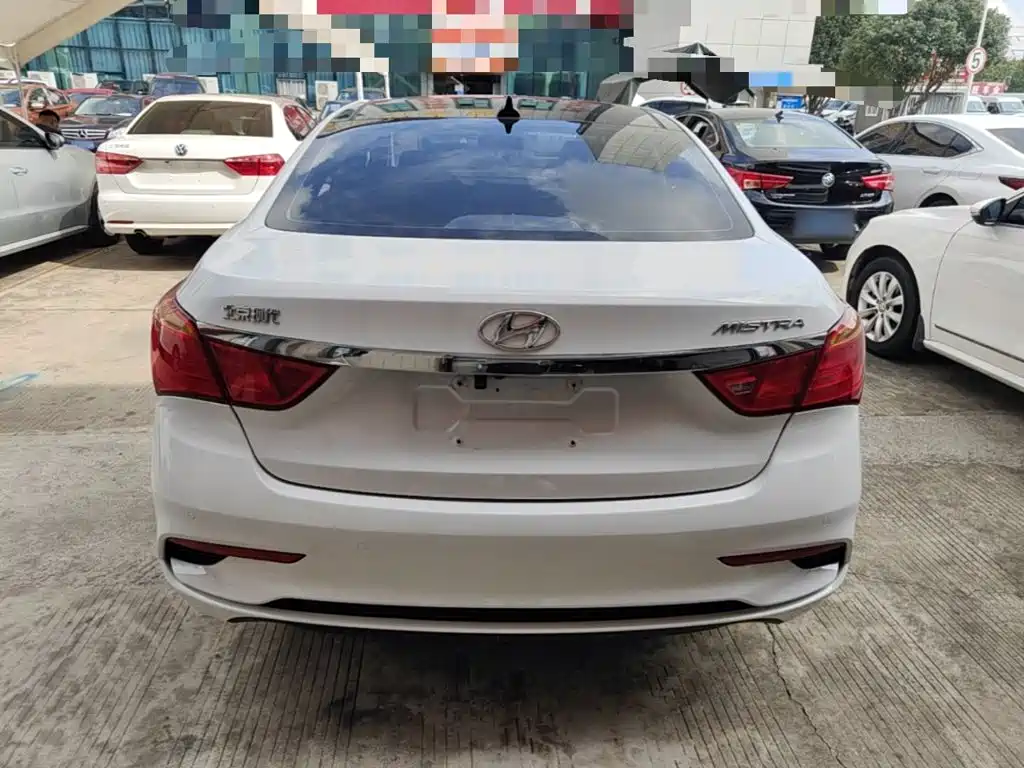 Hyundai Mistra — миниатюра 6