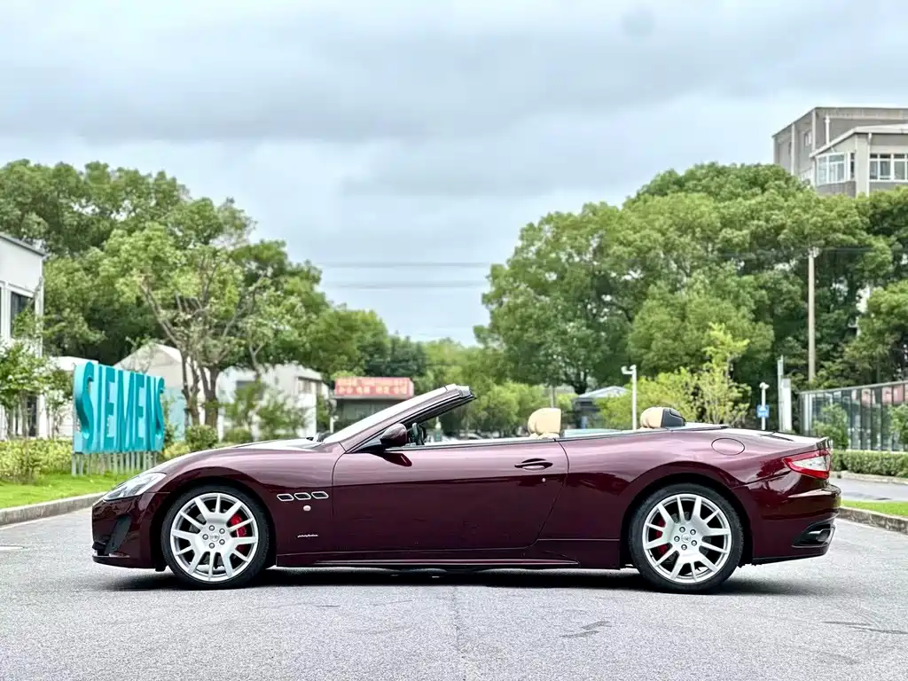 Maserati GranCabrio — миниатюра 14