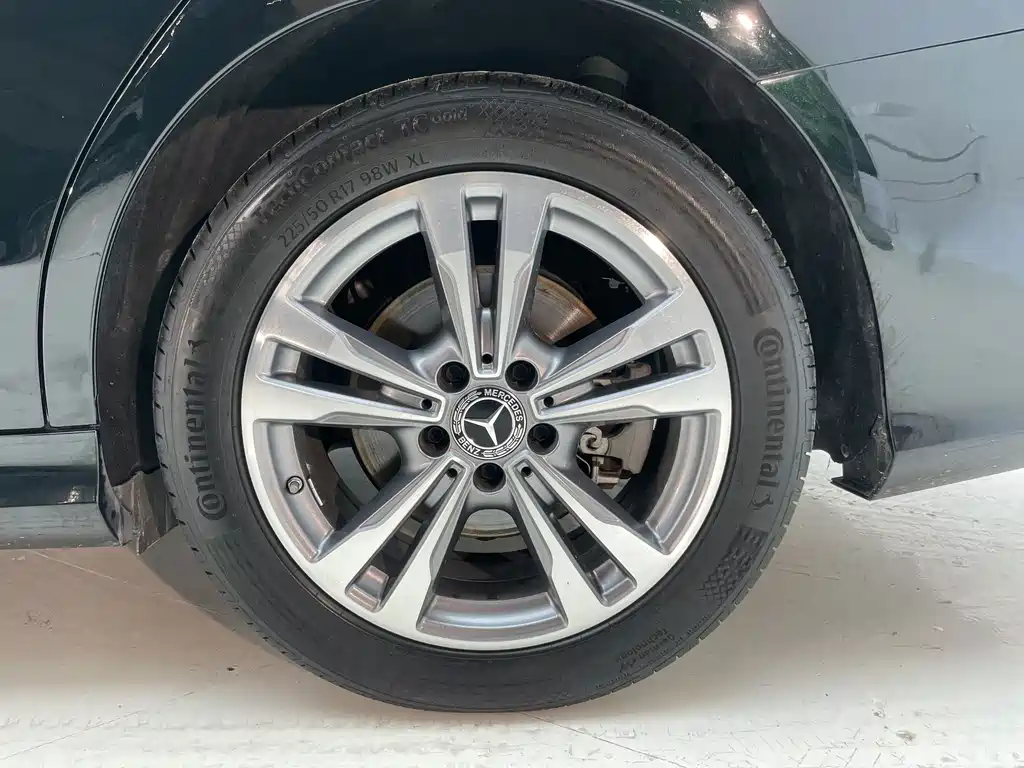 Mercedes-Benz C-Class — миниатюра 23