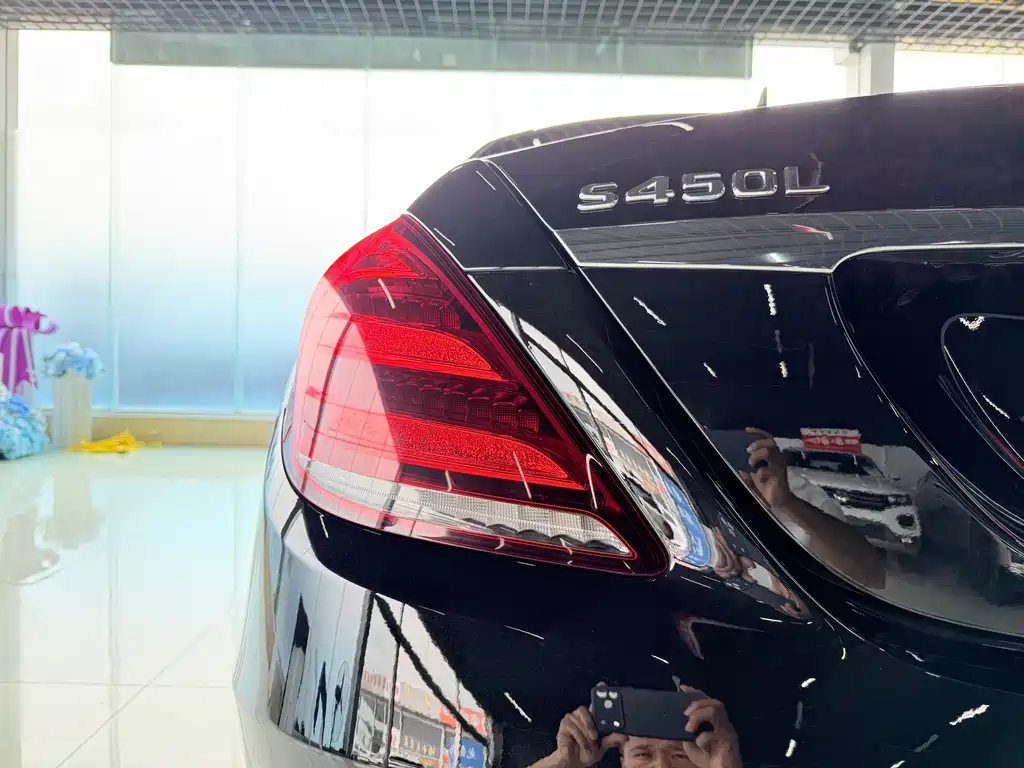 Mercedes-Benz S-Class — миниатюра 12