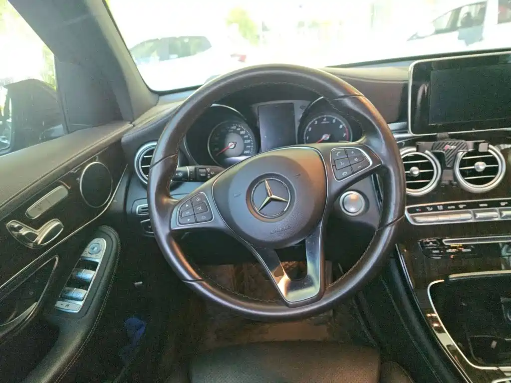 Mercedes-Benz GLC — миниатюра 6