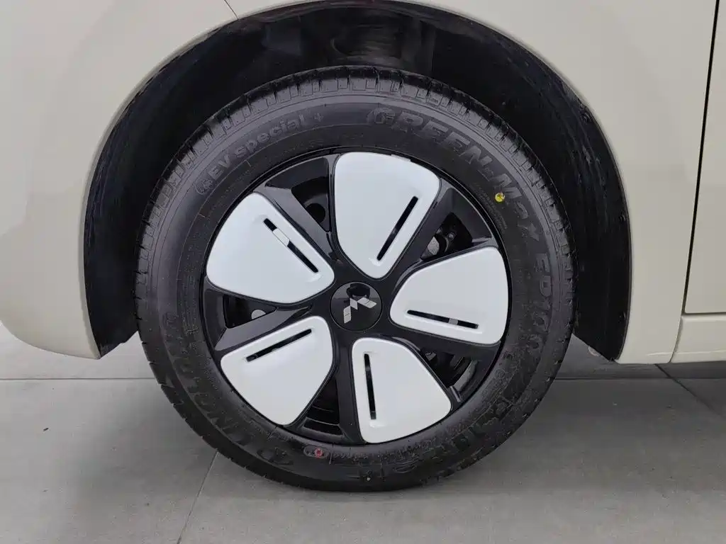 Wuling MINIEV — миниатюра 17