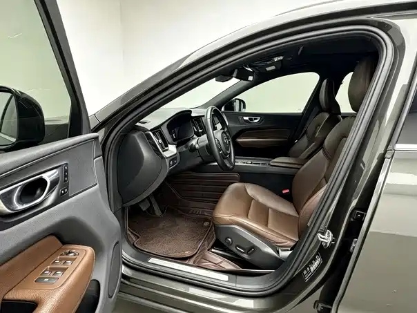Volvo XC60 2021 T5 Luxury