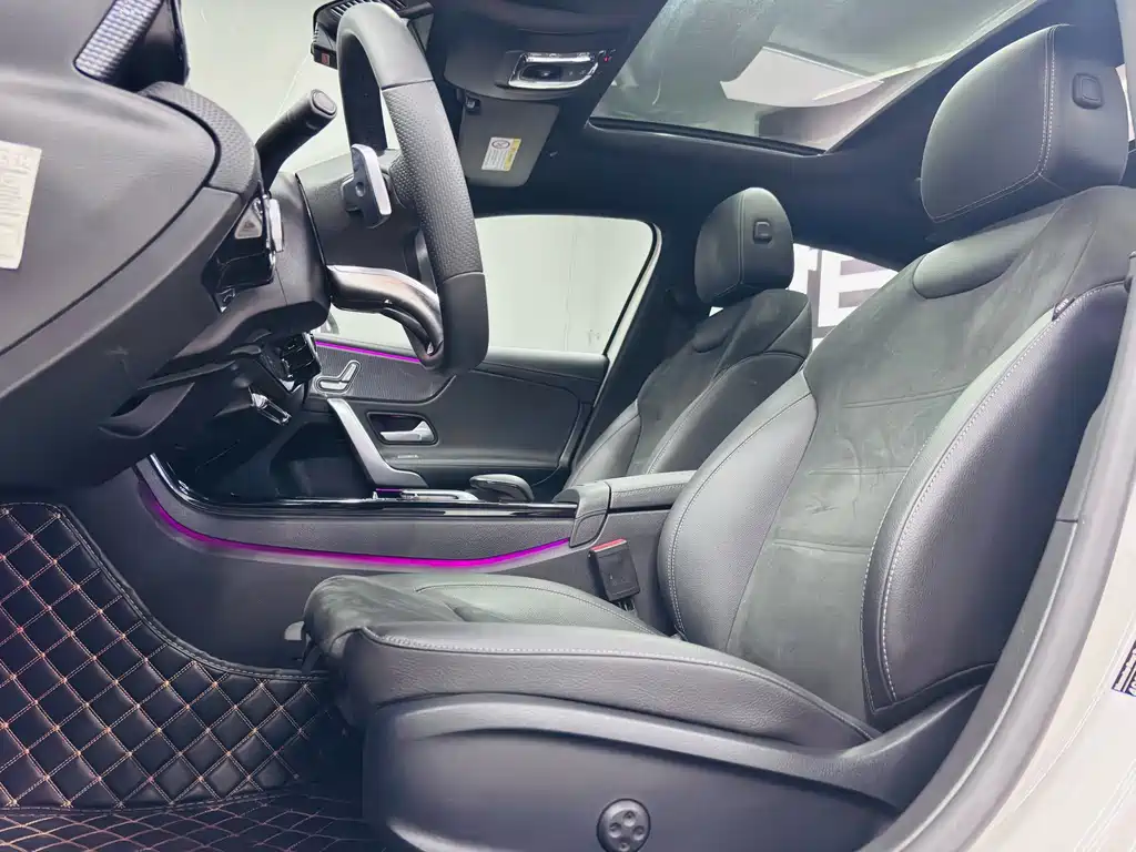 Mercedes-Benz A-Class — миниатюра 8