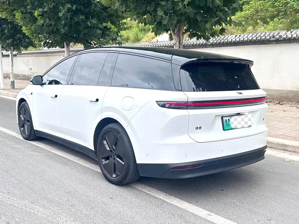 Li Auto Li i8 — миниатюра 8
