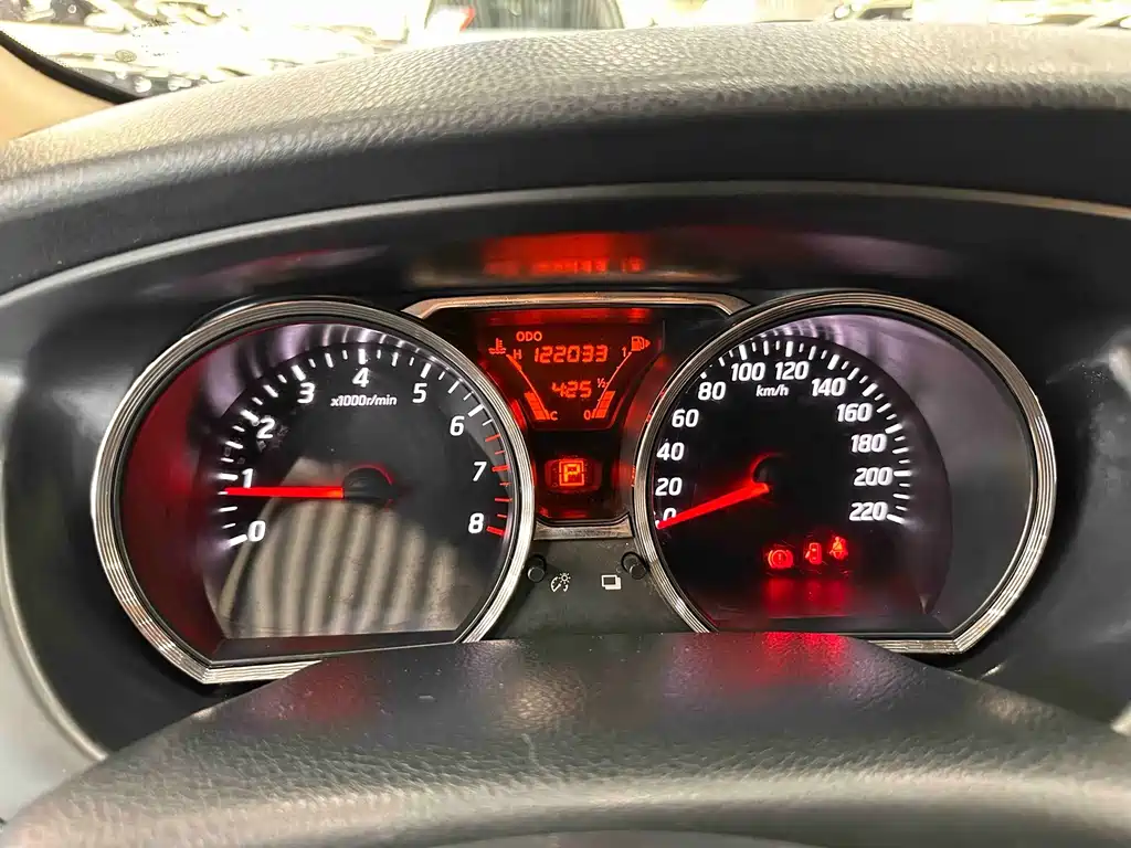 Nissan Livina — миниатюра 16