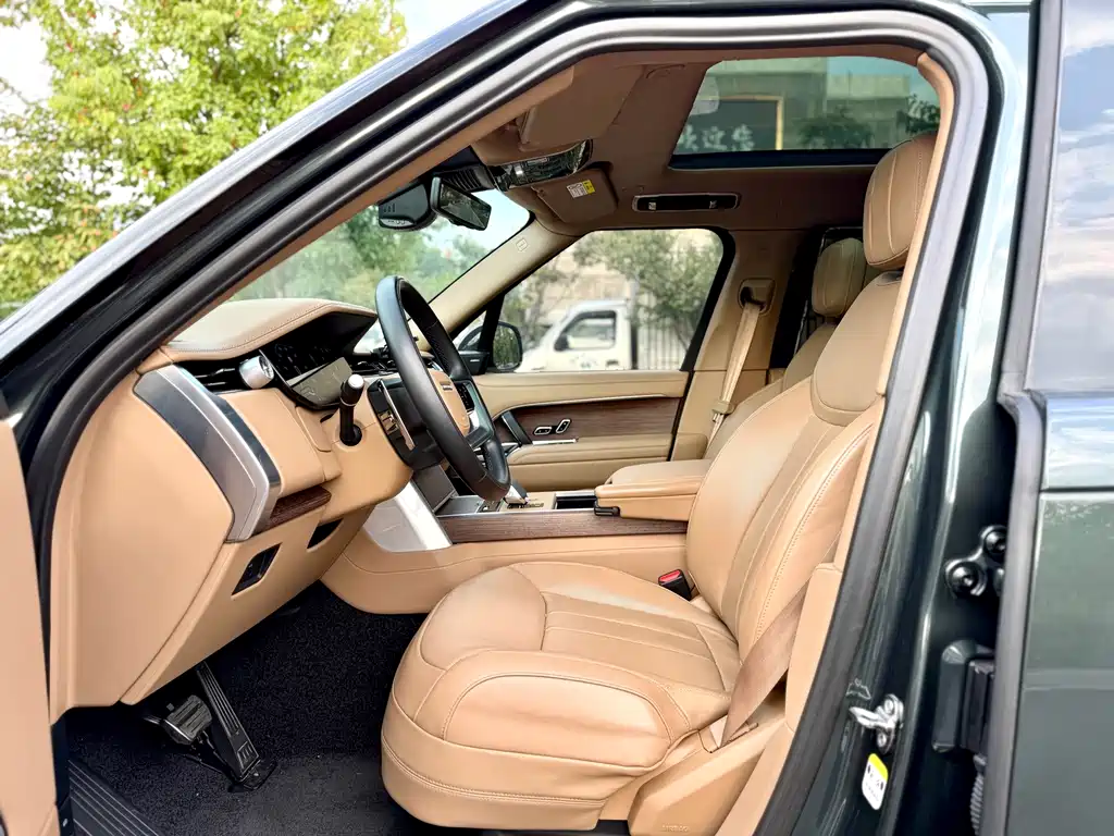Land Rover Range Rover — миниатюра 8
