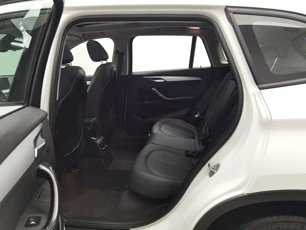 BMW X1 — миниатюра 15