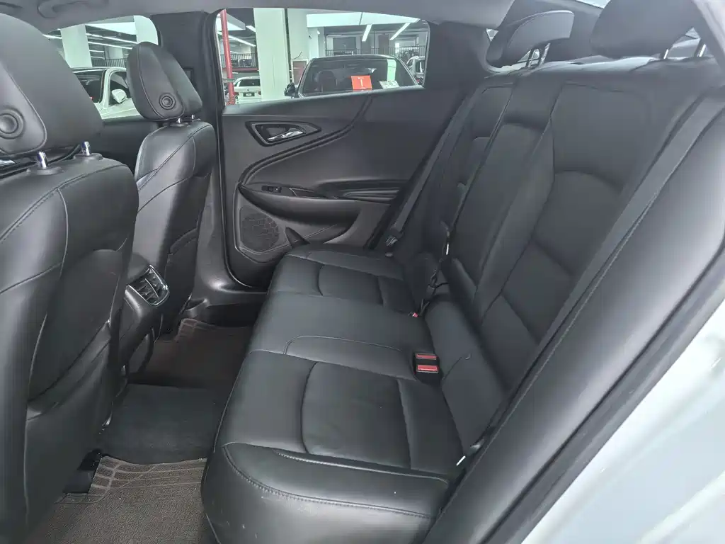 Chevrolet Malibu XL — миниатюра 9