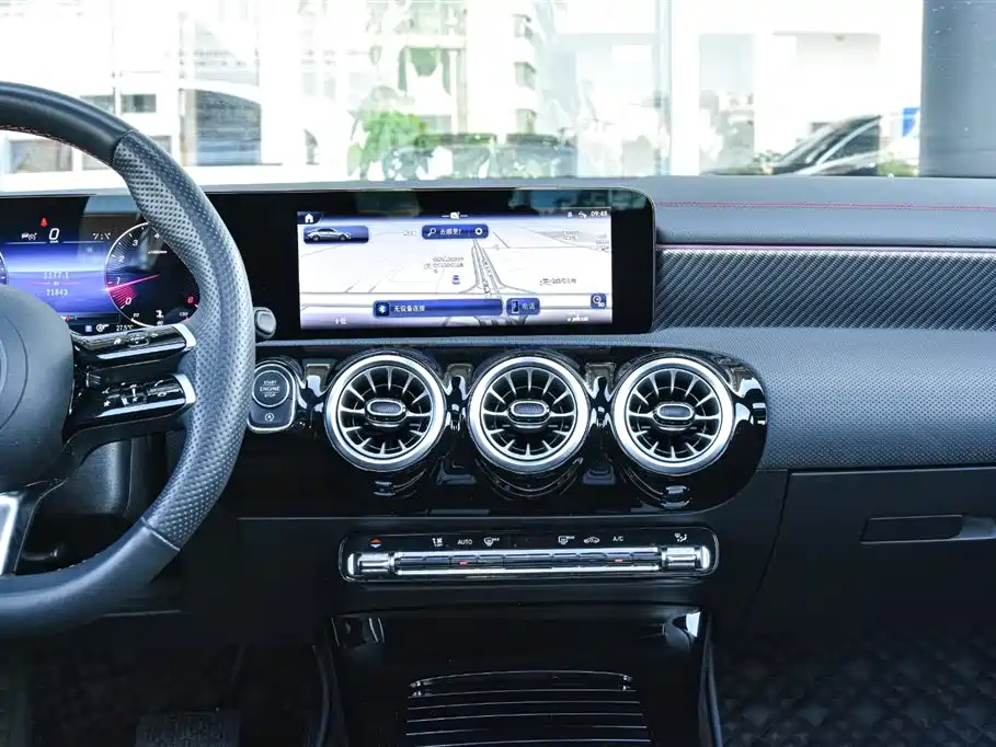 MERCEDES-BENZ A CLASS