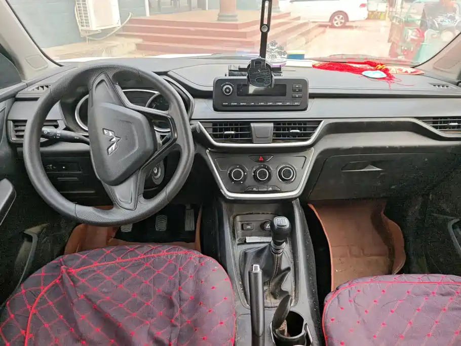 Wuling Hongguang S3 — миниатюра 12