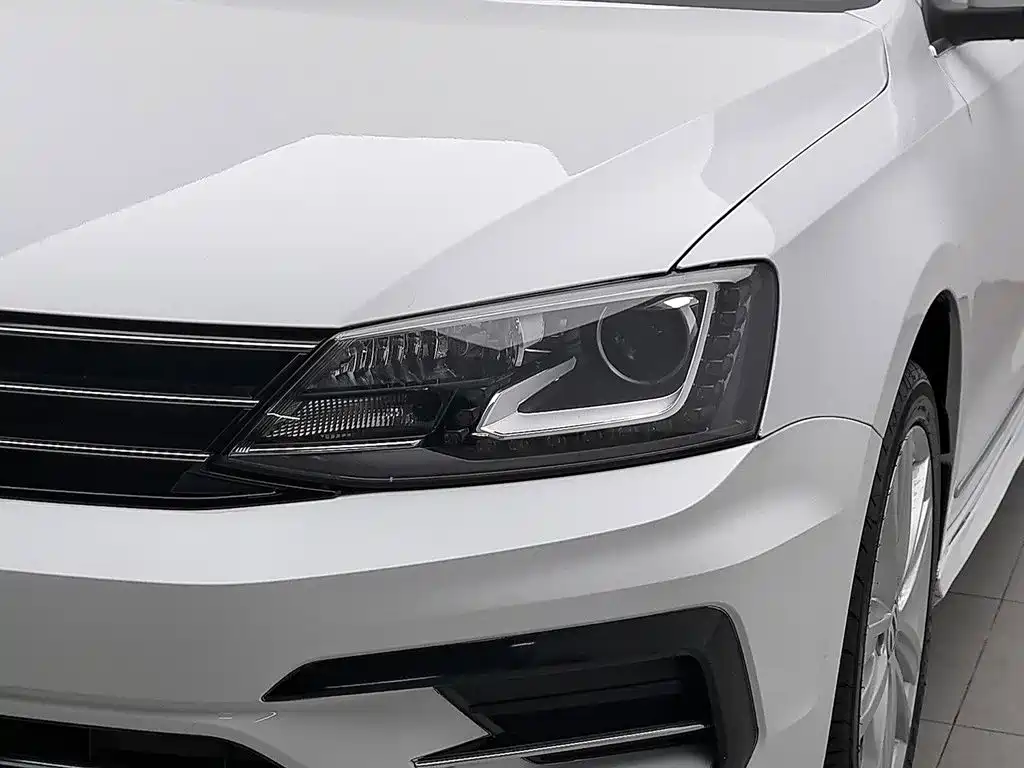 Volkswagen Sagitar — миниатюра 7