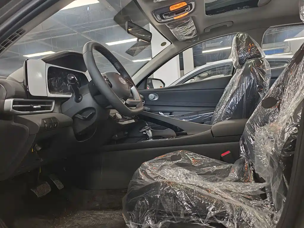 Hyundai Elantra 2023 1.5L CVT GLX Elite