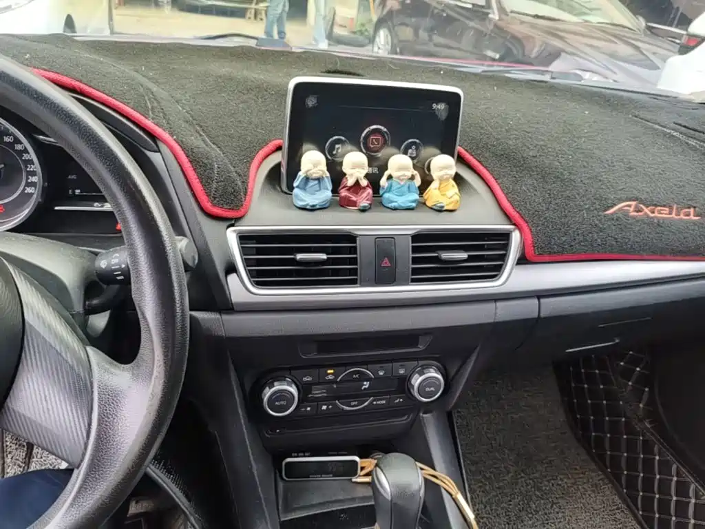 Mazda 3 Axela — миниатюра 13