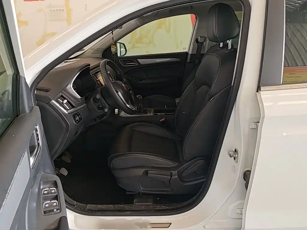 Roewe RX5 — миниатюра 15