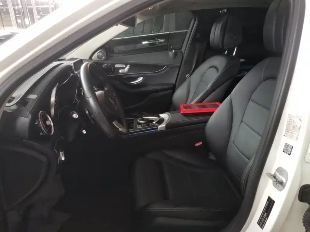 Mercedes-Benz C-Class — миниатюра 15