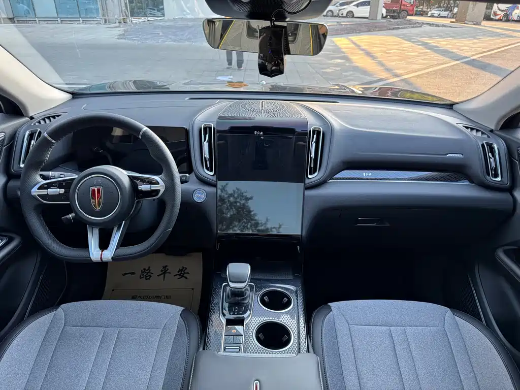 Hongqi Hongqi HS3 — миниатюра 6