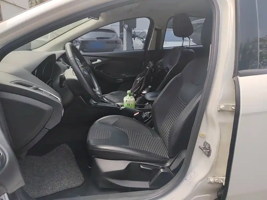 Ford Focus — миниатюра 15