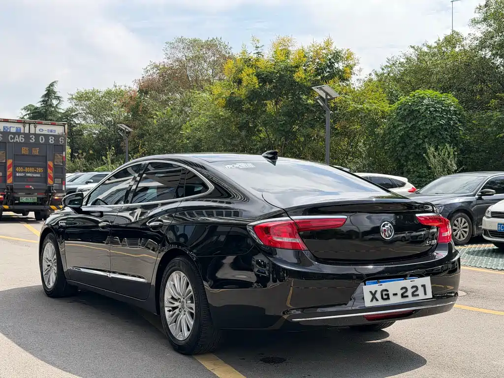 Buick LaCrosse — миниатюра 9