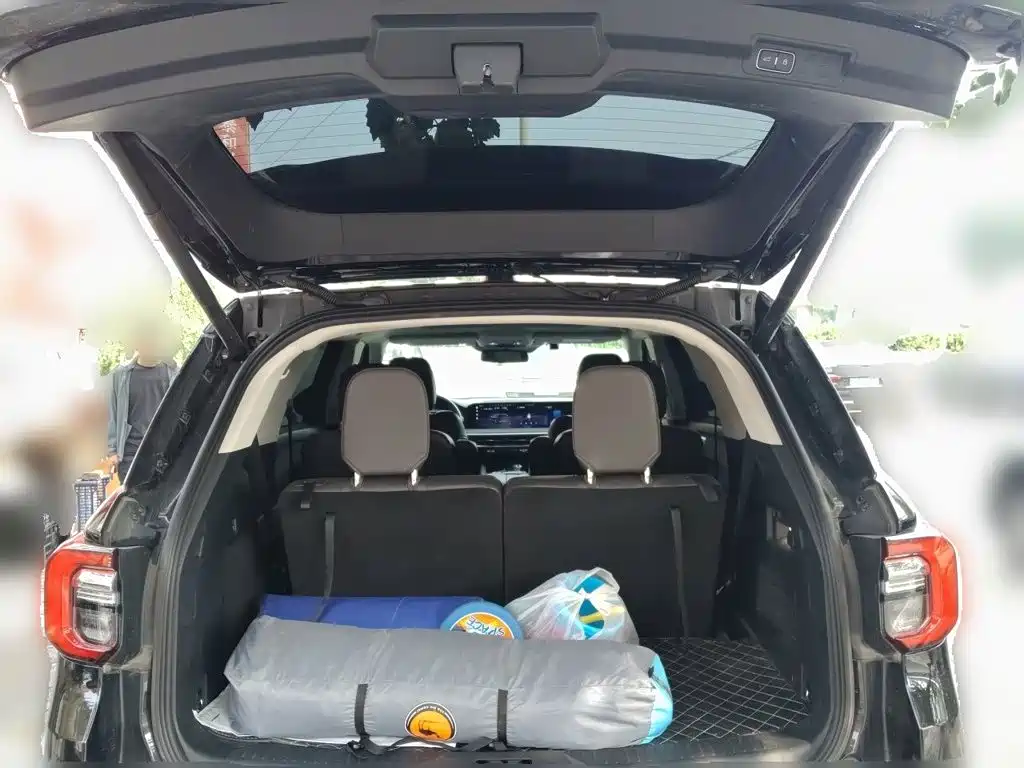 Ford Explorer — миниатюра 15