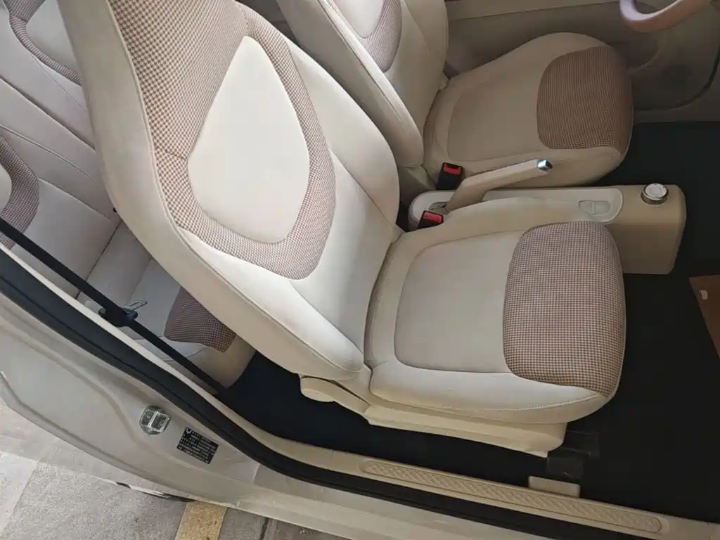 Wuling MINIEV — миниатюра 25
