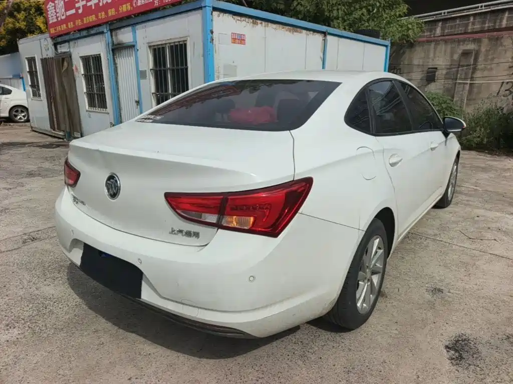 Buick Verano — миниатюра 7