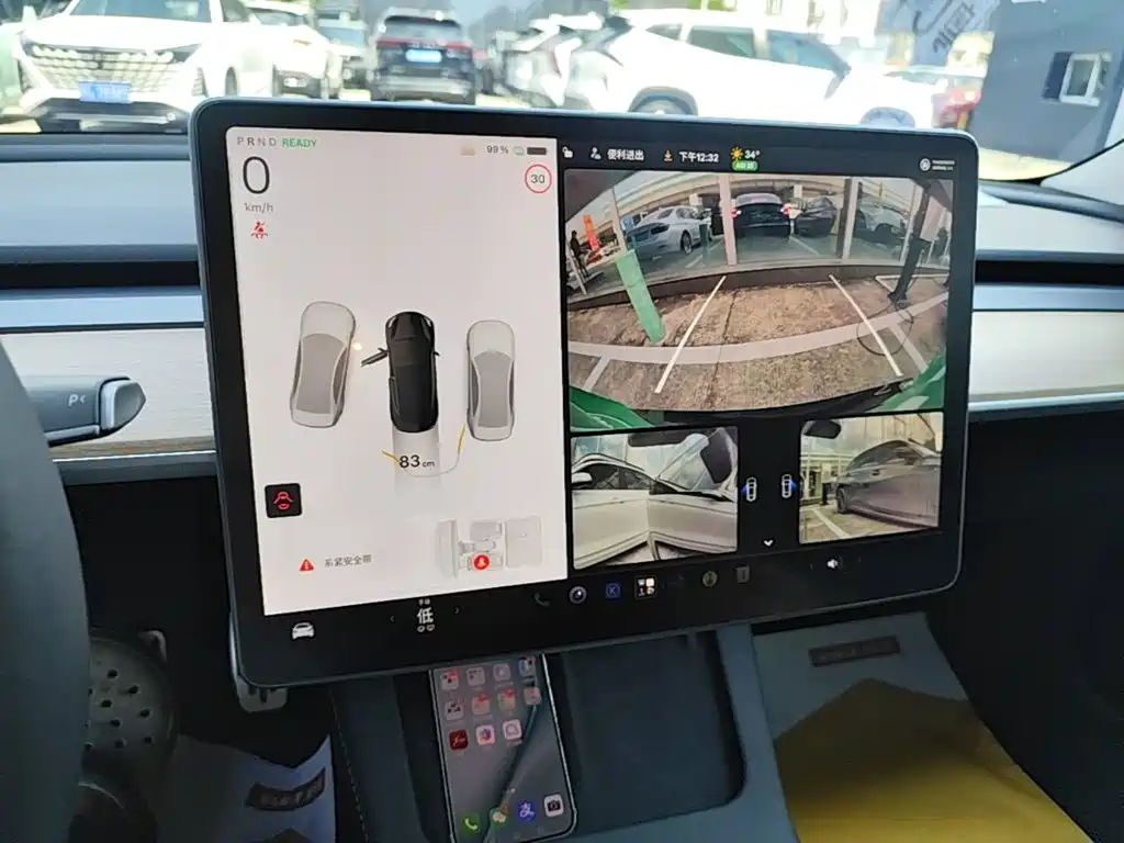 Tesla Model 3 — миниатюра 13