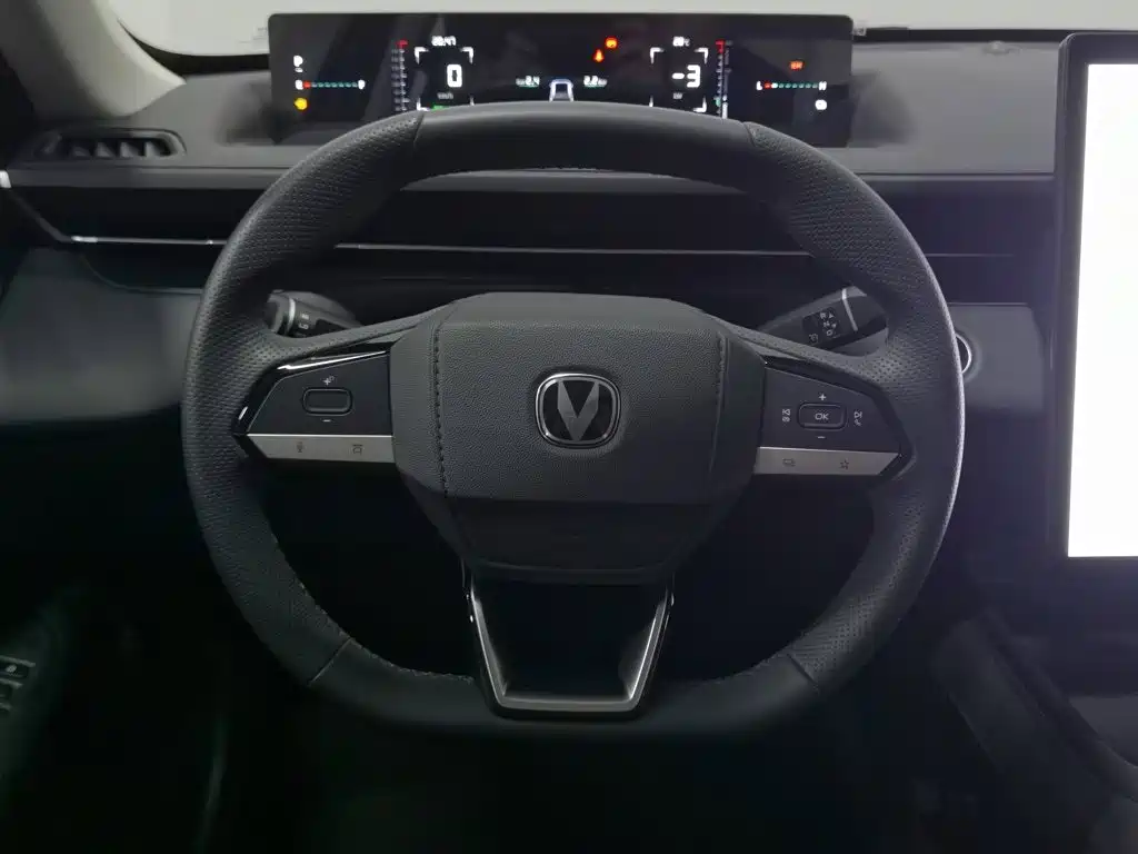 Changan Побег PHEV — миниатюра 11