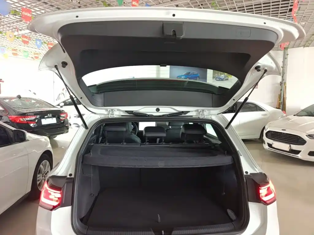 Volkswagen Golf — миниатюра 19