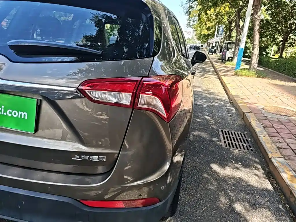 Buick Envision Plus — миниатюра 8