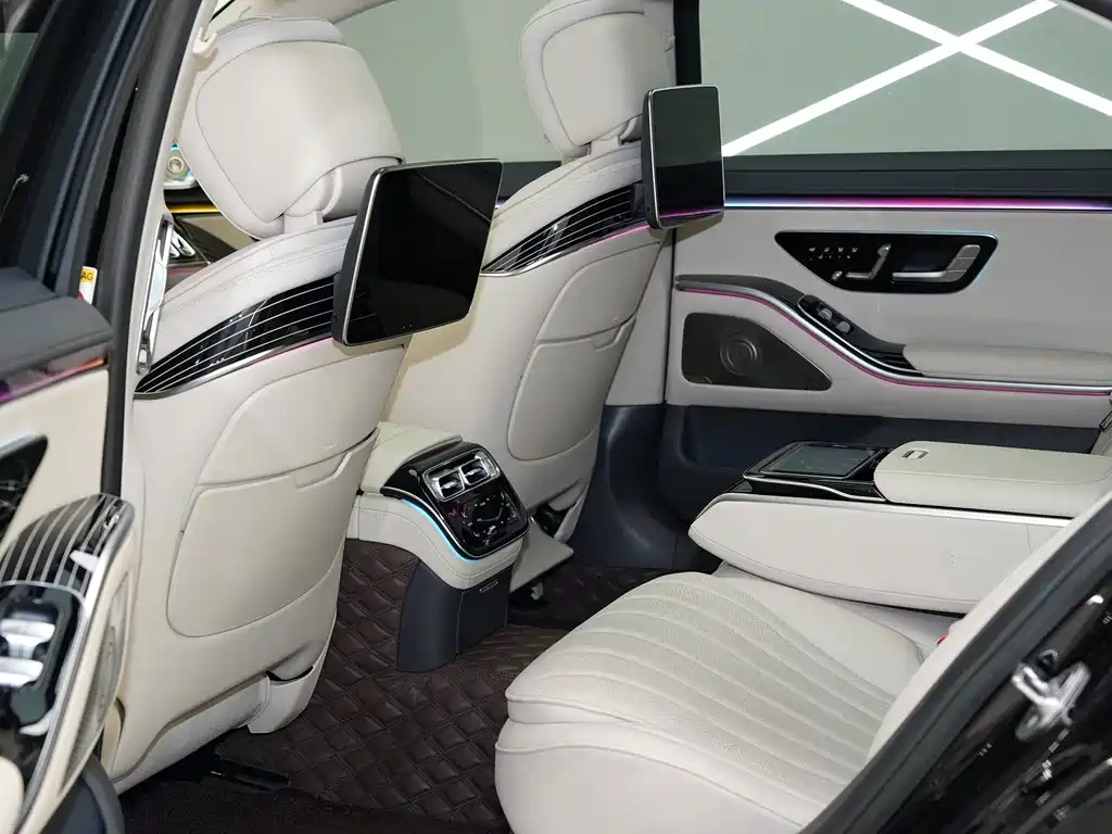 Mercedes-Benz S-Class — миниатюра 11