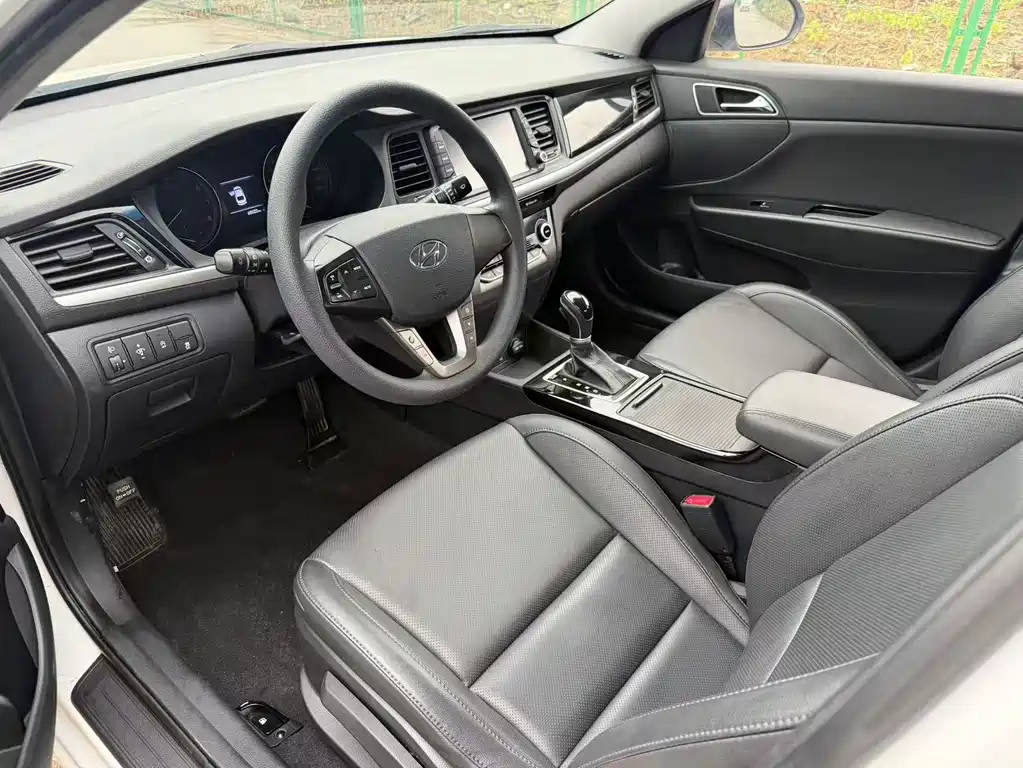 Hyundai Mistra — миниатюра 5