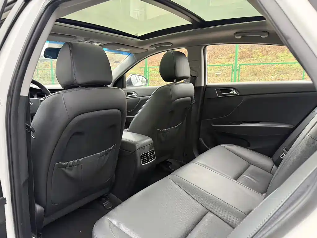 Hyundai Mistra — миниатюра 7