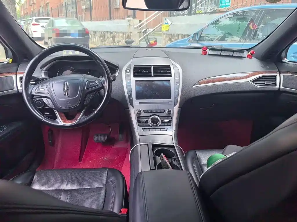 Lincoln MKZ — миниатюра 10