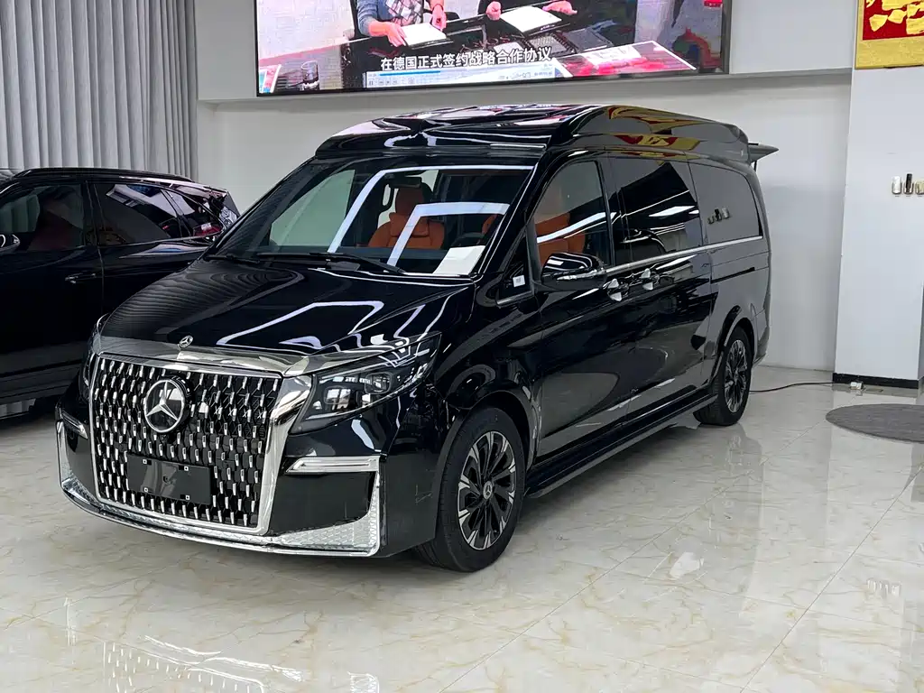 Mercedes-Benz V-Class V 2024 V 300 L Luxury