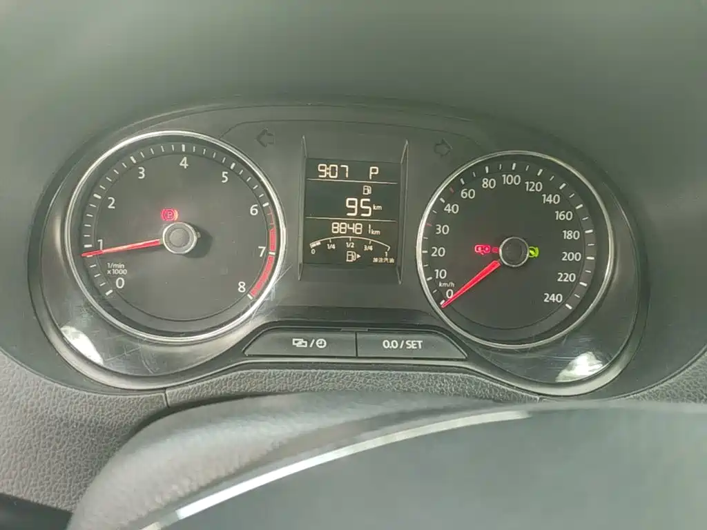 Volkswagen Polo — миниатюра 12