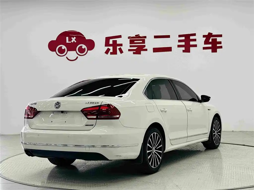 Volkswagen Passat — миниатюра 5