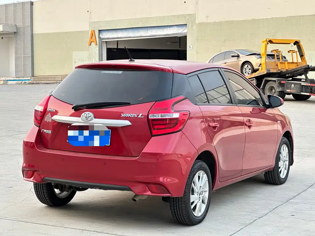 Toyota Yaris L — миниатюра 8