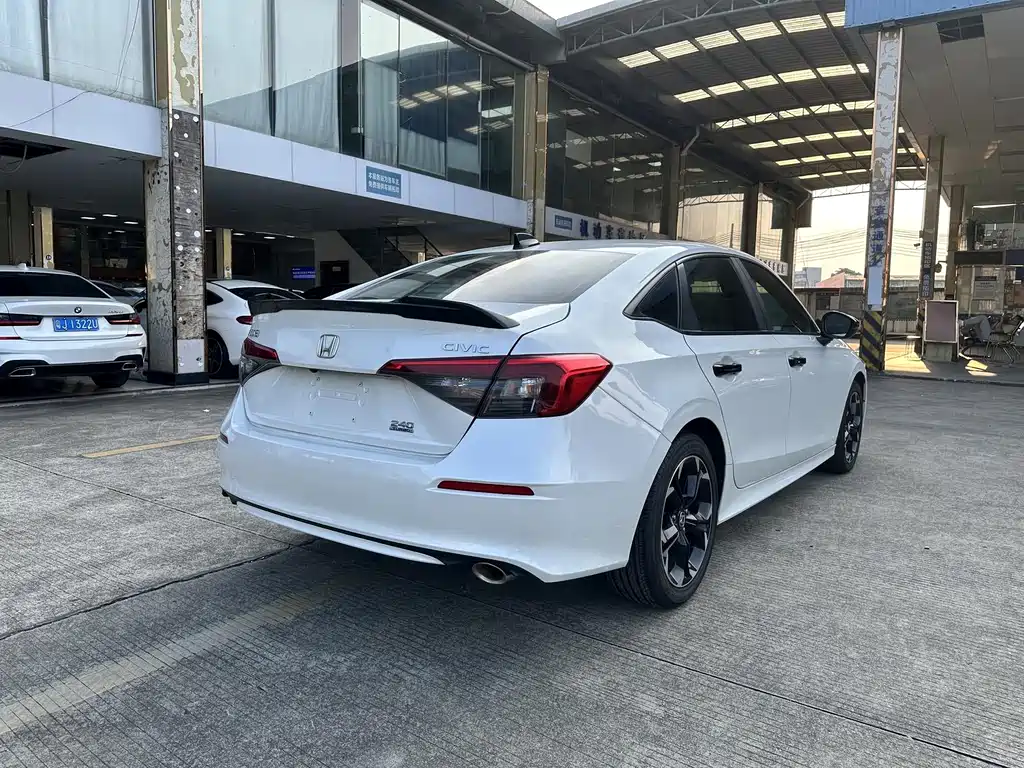 Honda Civic — миниатюра 7
