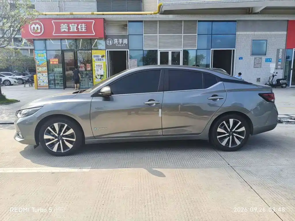Nissan Sylphy — миниатюра 3