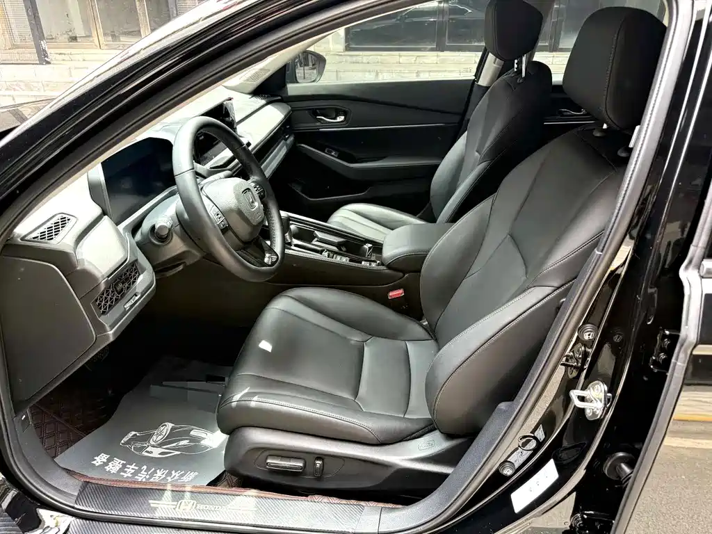 Honda Accord 2025 Sport 260TURBO Luxury