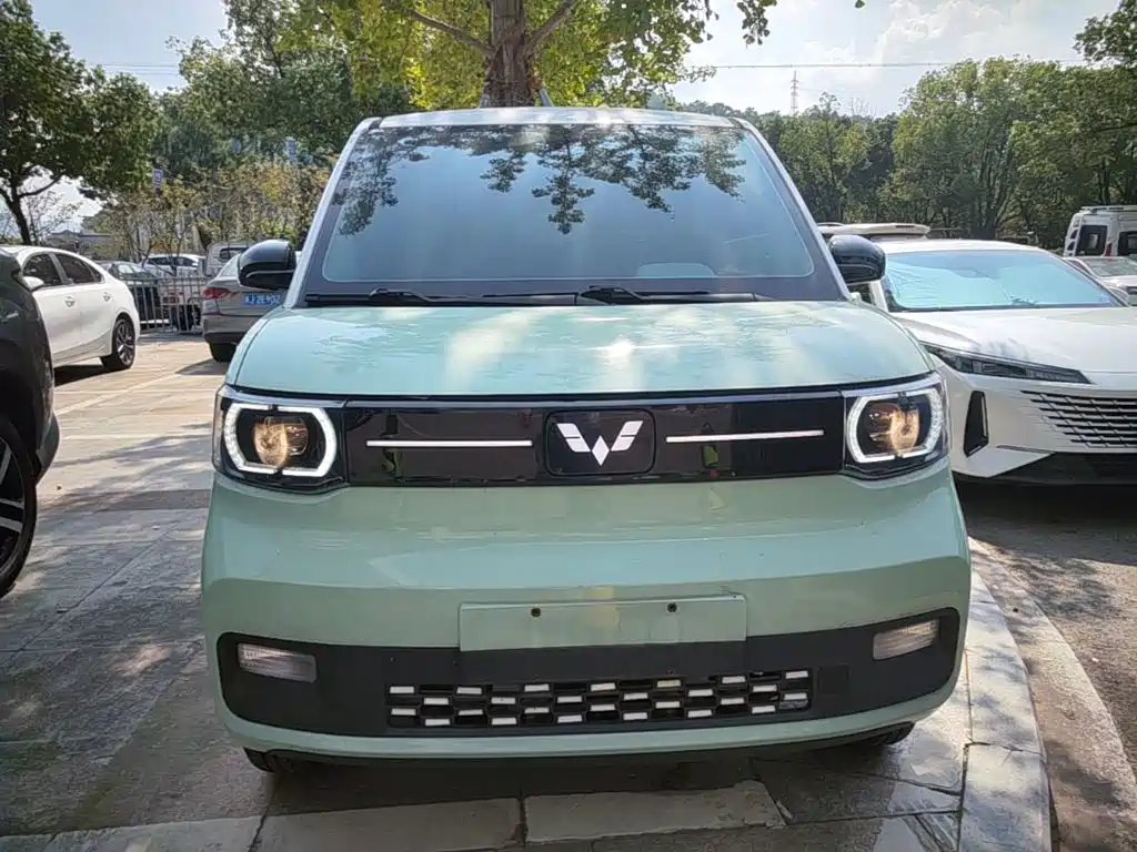 Wuling MINIEV — миниатюра 3