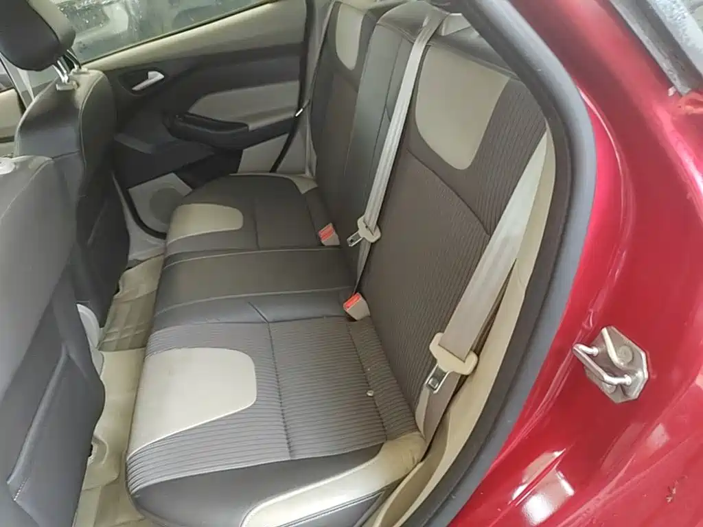 Ford Focus — миниатюра 17